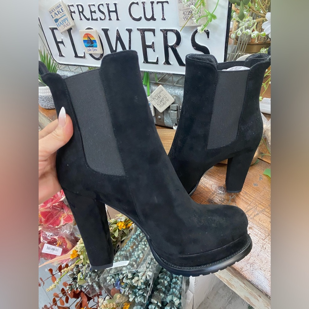 Black Suede Heel Boot